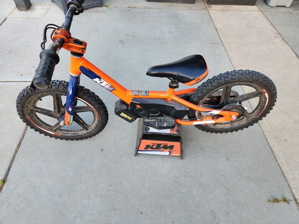 Stacyc E16  KTM edition Electric Bike