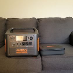 Jackery EXPLORER 1500 Power Station