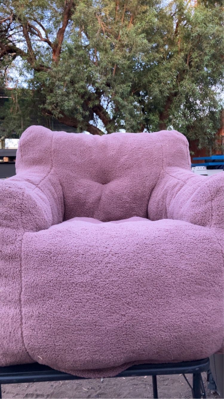 Giant Stuffy