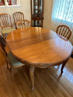 Solid wood Dining room set
