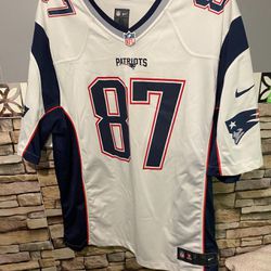 Gronkowski white Patriots jersey XL