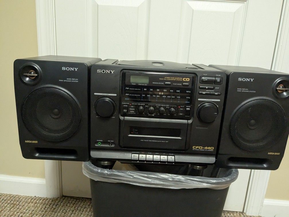 Boom Box Sony CFD-440