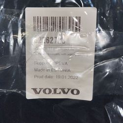 New In Plastic—Genuine 2020-2021 Volvo XC90 Textile Floor Mats Charcoal Thumbnail