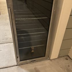 Magic Chef Mini Fridge