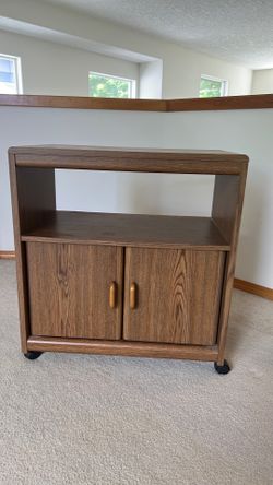 Gusdorf rolling cart orTV stand