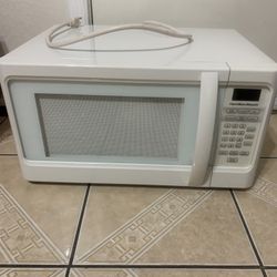 Microwave Still In The Box I Used It Once 