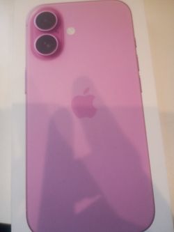iPhone 16 unlocked