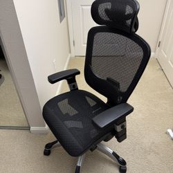 Staples Hyken chair