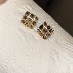Diamond Shaped Nugget Earrings 10kt