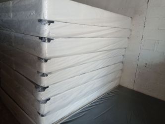 $120 Queen boxspring brand new free delivery same day