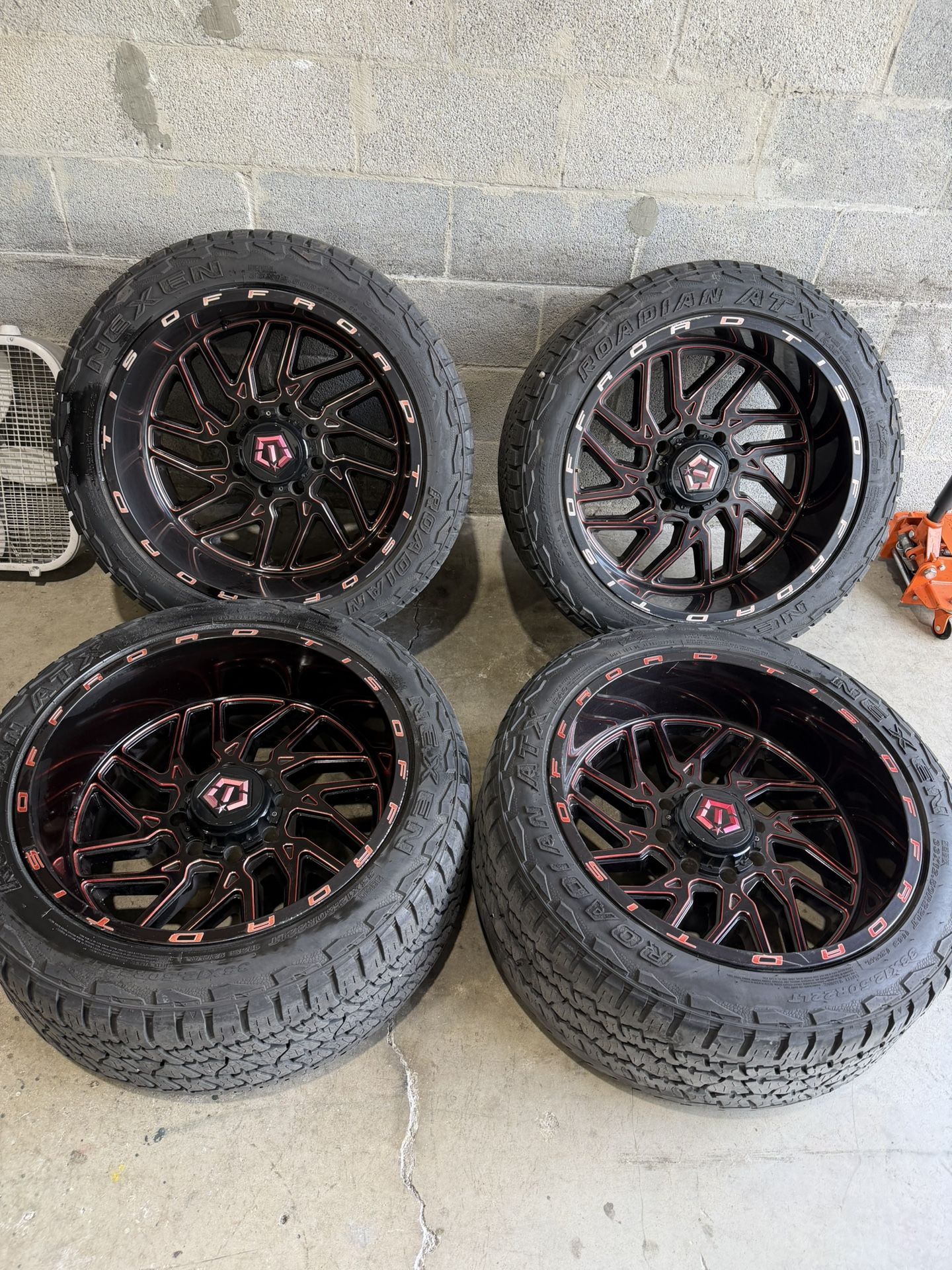 22” Rims Tis Off Road