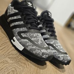 Adidas Originals Smooth Runner Sneaker 