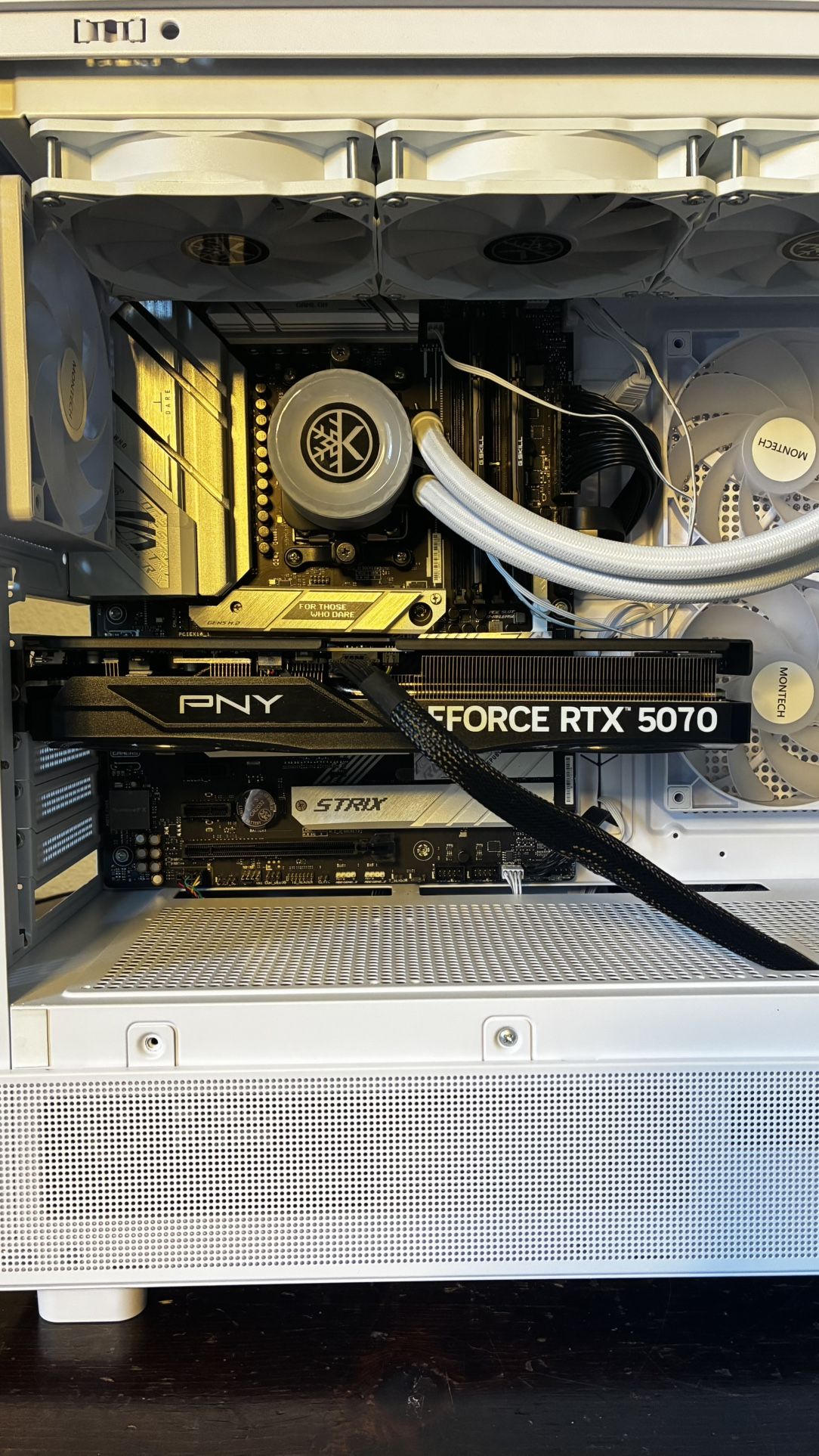 RTX 5070 12GB PNY ARGB