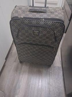 Extra large suitcase 50$