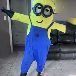 Minions Trunk n Treat  Items And Costume 