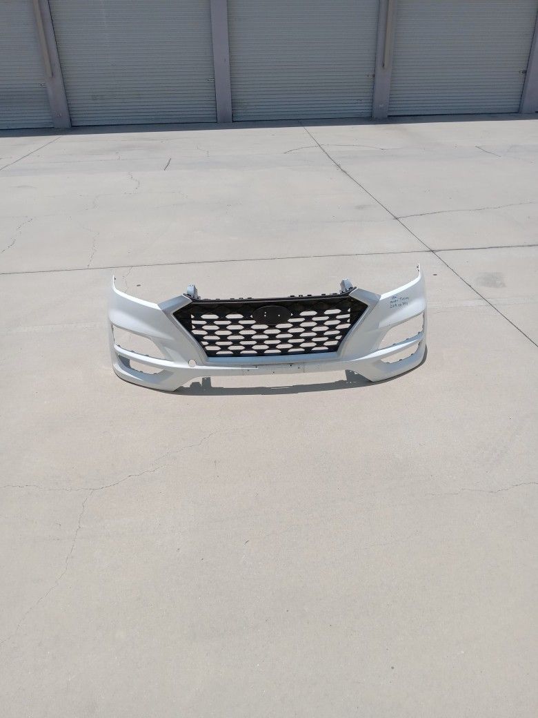 19 To 21 Front Bumper And Grille Hyundai Tucson ( Oem)