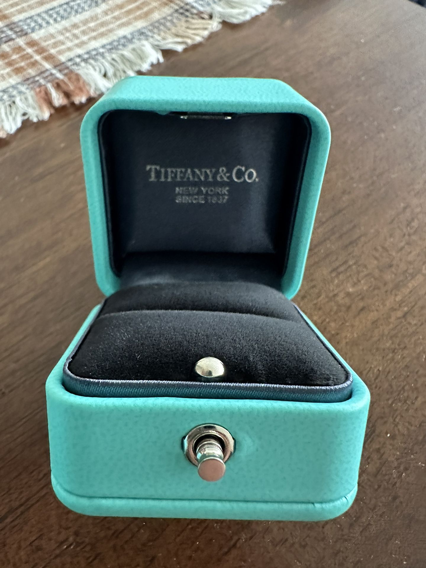 Tiffany Ring Blue Box