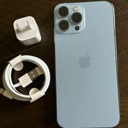 iPhone 13 Pro  Max  , Factory Unlocked,  Excellent Condition Like New 