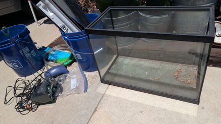 20 gal aquarium and accessories 20 gallon fish tank terrarium good shape