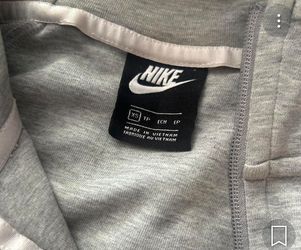 Nike Gray Zip-Up Jacket Size XS