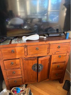 Wood chest