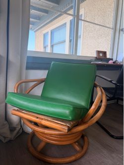 Tiki Chair and table set