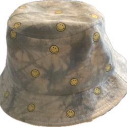 Smiley Bucket hat