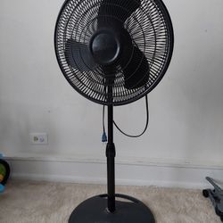 Lasko 3-Speed Adjustable Oscillating Pedestal Fan, Black