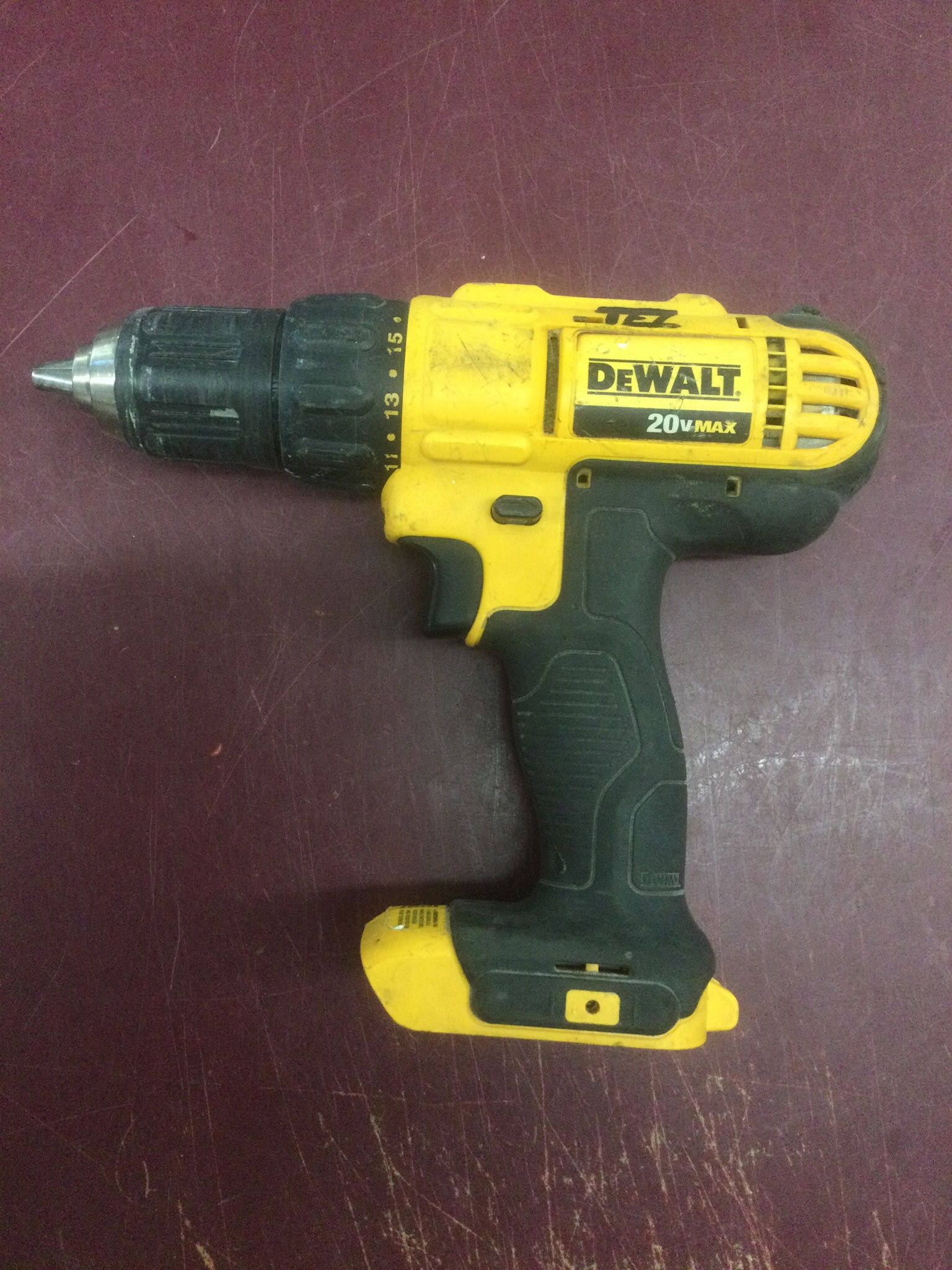 DEWALT 20V CORDLESS DRILL / DRIVER LITHIUM 20 Volt *BARE TOOL*