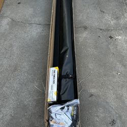 Silverado/Sierra 6'5 Ft roll up bed cover year 99-07