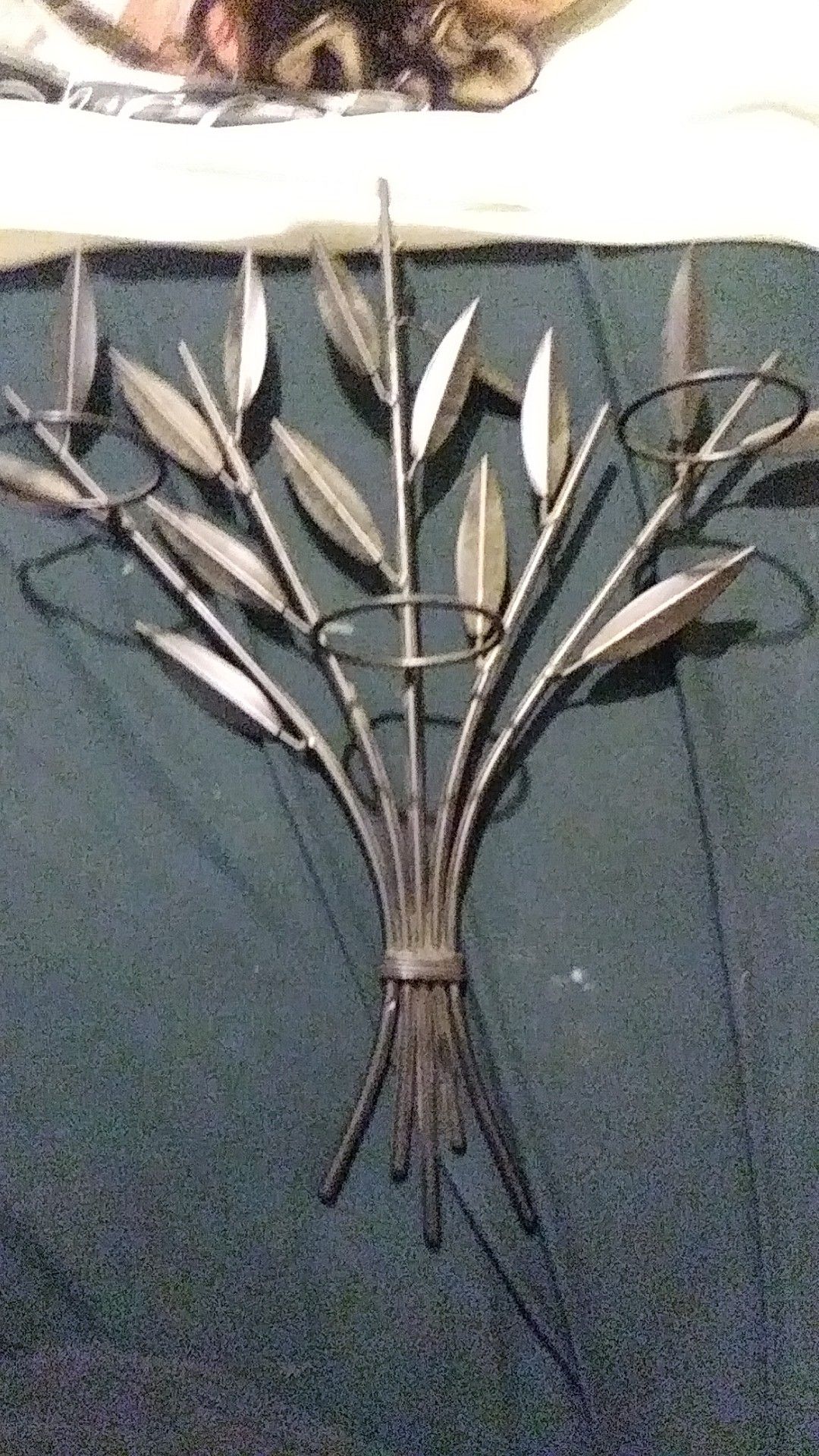 Candle holder