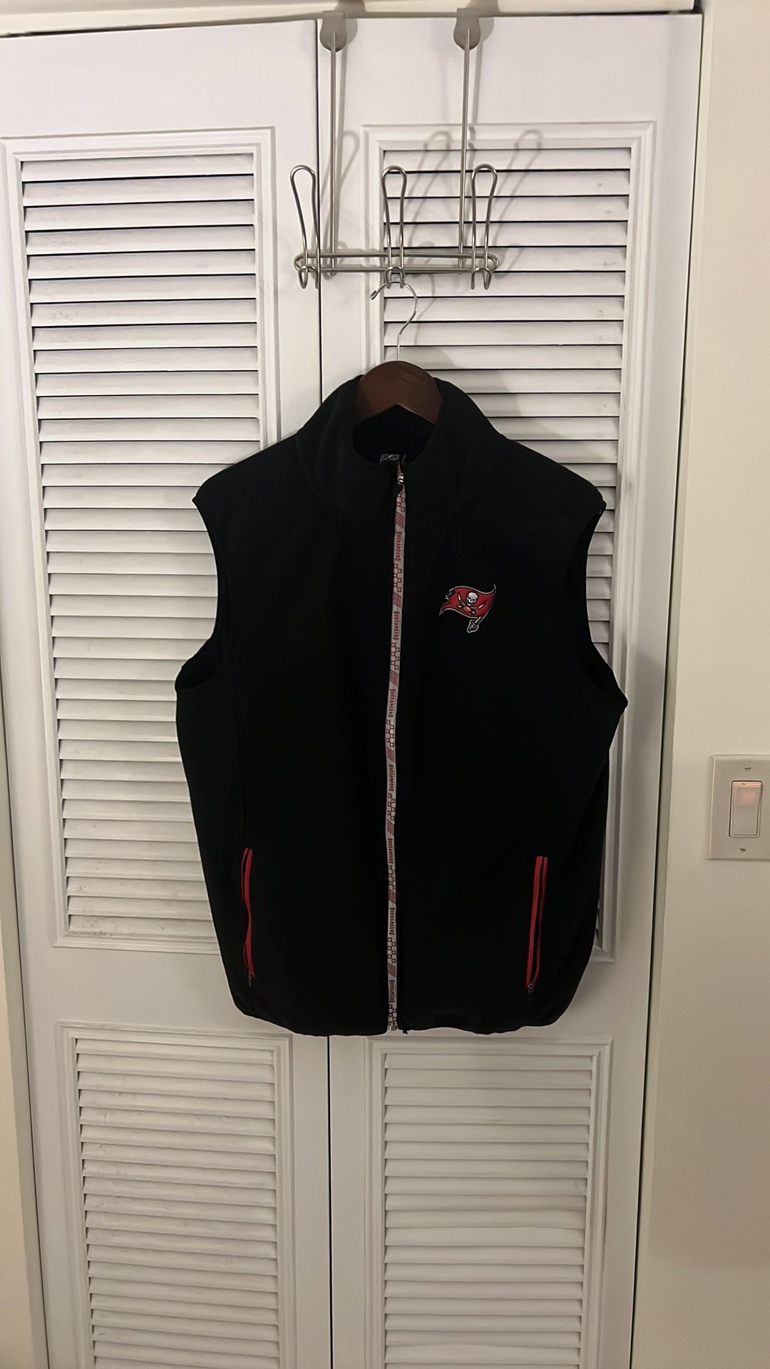 NFL Tampa Bay Bucs Sleeveless Fleece Jacket