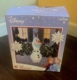 Christmas Olaf inflatable 4ft tall. $15