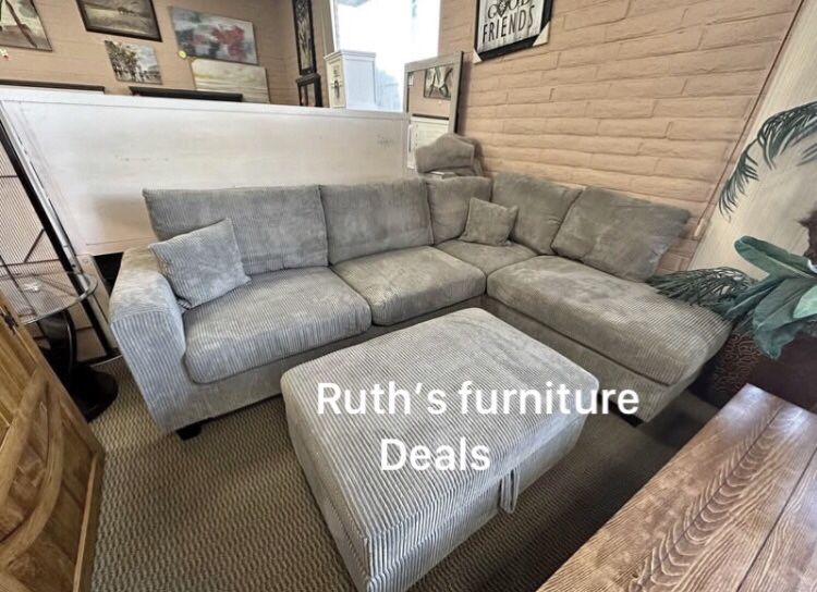 3-pc Sectional Sofa With Storage Ottoman Brand New in Box