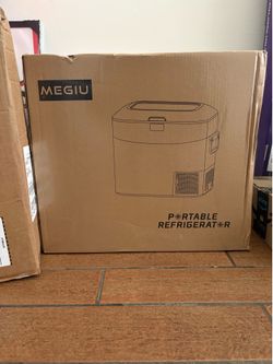 Portable cooler for the road and truckers .