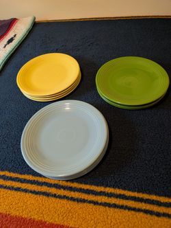 Set Of 12 Fiestaware Dinner Plates