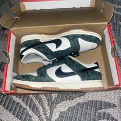 Nike Dunk Low "Green Snake" 10.5W/9M