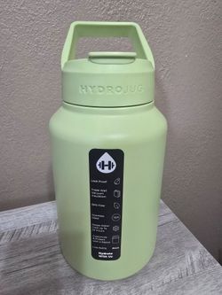 BNWT 64oz Stainless Steel Hydrojug water jug.