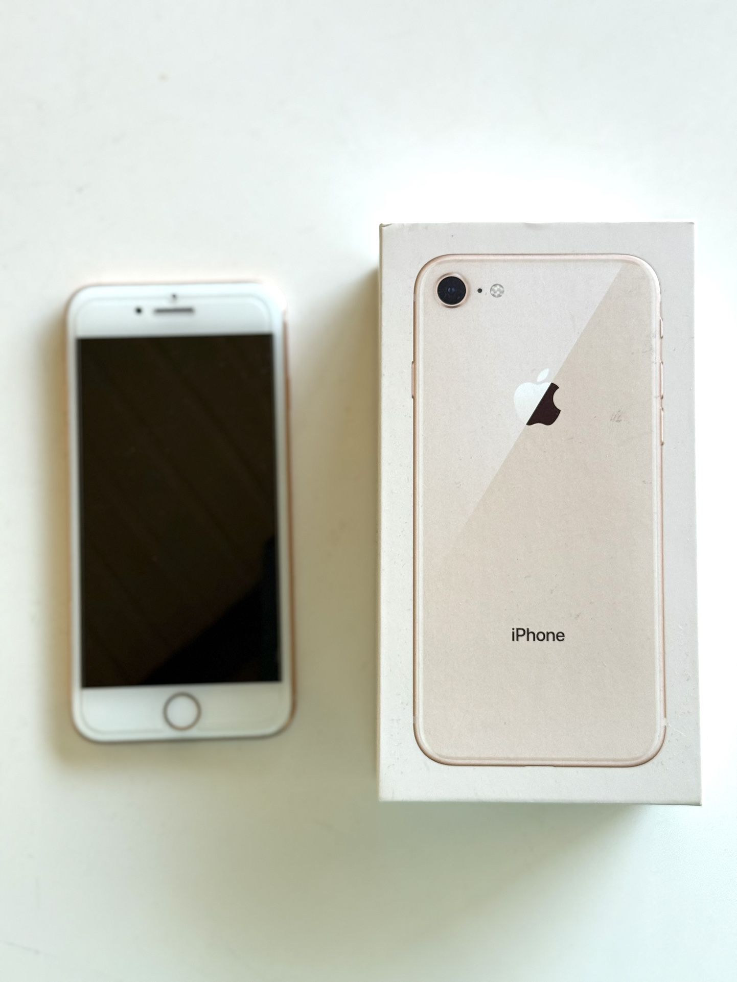 iPhone 8 64 GB Unlocked