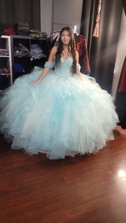 Quinceañera Dresser