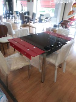 Dining Room Set w/ 4 Chairs