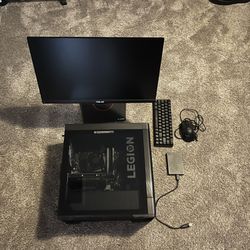 Gaming PC and monitor With 1TB Hardrive And Keyboard/mouse 
