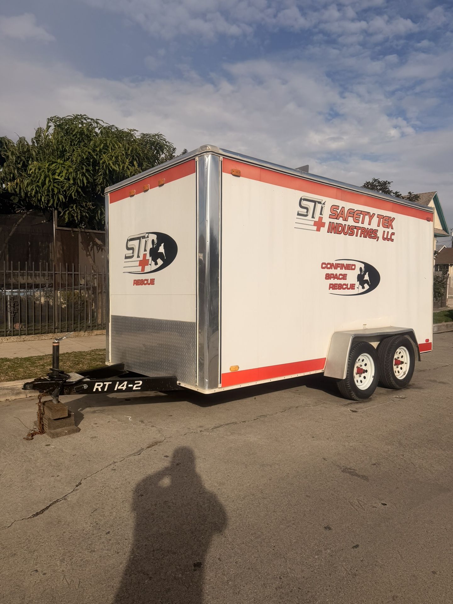 Carson Racer Trailer 7X14FT CARSON RACER ENCLOSED TRAILER for Sale in Los Angeles, CA - OfferUp