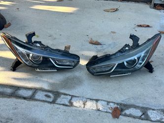 2018 Infiniti QX60 headlights