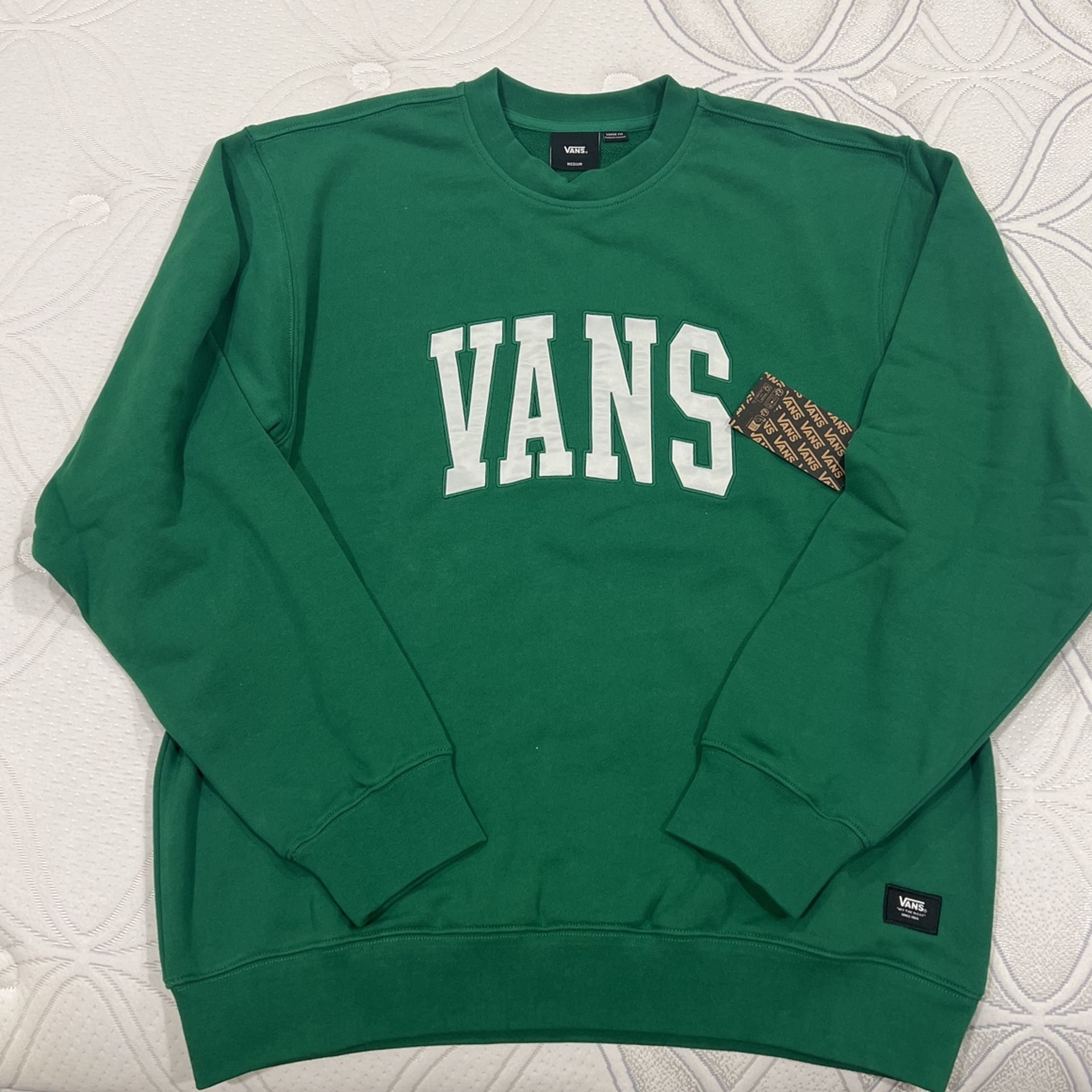 Van’s Crewneck Men’s Size Medium