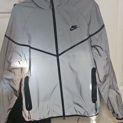 (Brand New) Thermal Nike Tech Wind Breaker