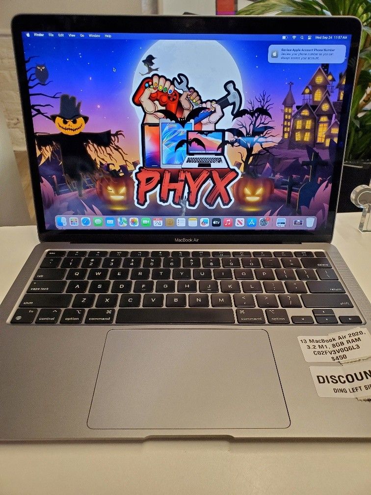 13" MacBook Air 2020, 3.2 M1, 8GB RAM C02FV3V0Q6L3 - DING 92% BH $450