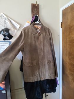 XL very unique Dr Pepper Indiana Jones edition from Pepsi-Cola.