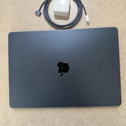 Mint 100% Battery Apple M2 MacBook Air 15” (1TB, 16GB) 16 Cycles