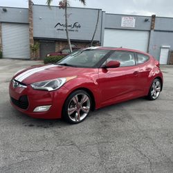 Hyundai Veloster 